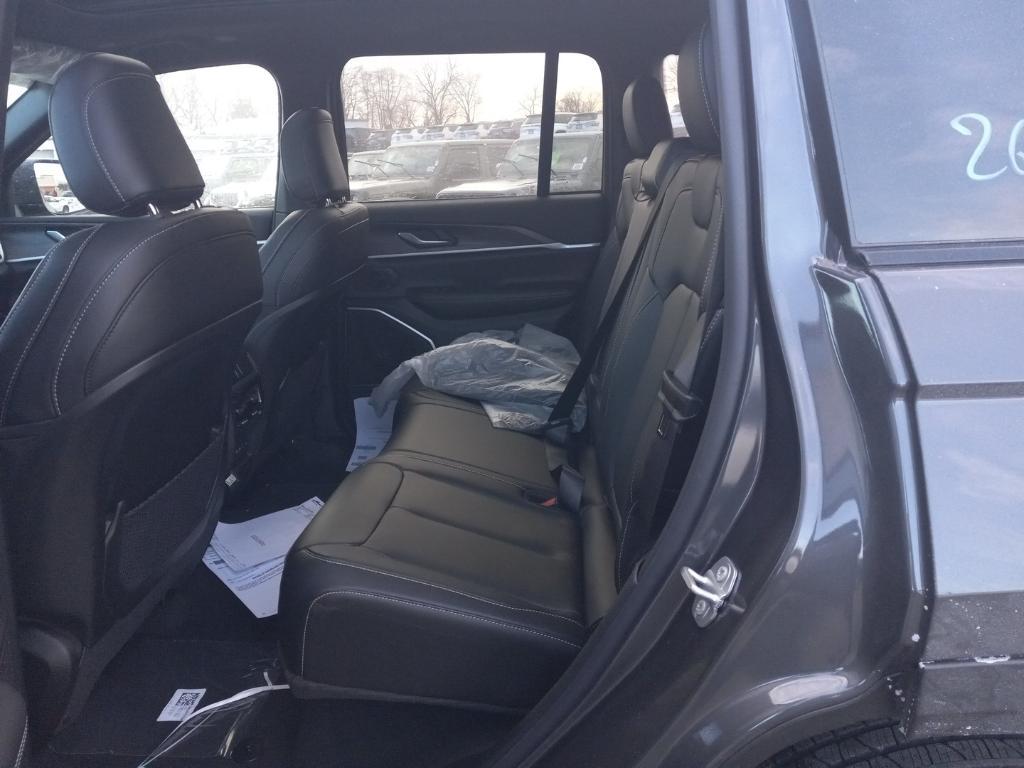 new 2026 Jeep Grand Cherokee car, priced at $50,580