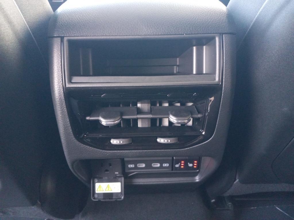 new 2026 Jeep Grand Cherokee car, priced at $50,580