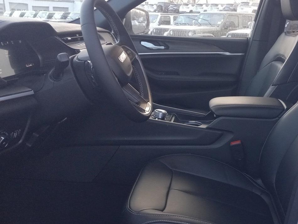 new 2026 Jeep Grand Cherokee car, priced at $50,580