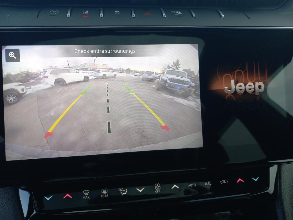 new 2026 Jeep Grand Cherokee car, priced at $50,580