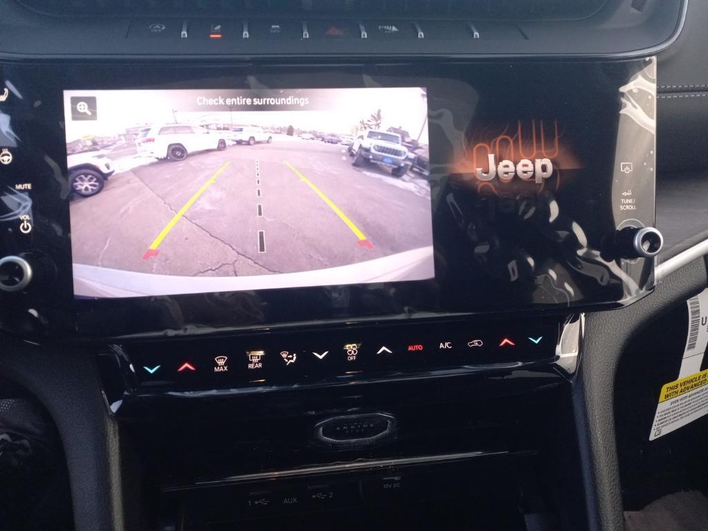 new 2026 Jeep Grand Cherokee car, priced at $50,580