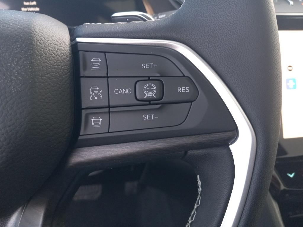 new 2026 Jeep Grand Cherokee car, priced at $50,580