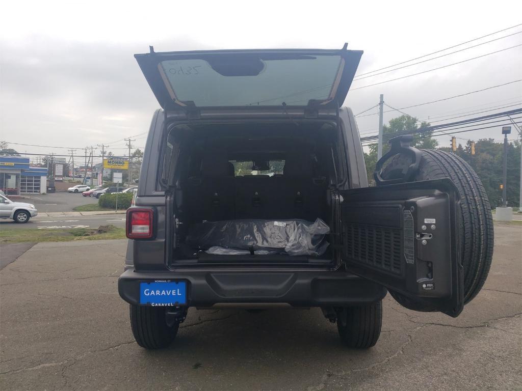 new 2025 Jeep Wrangler car, priced at $54,270