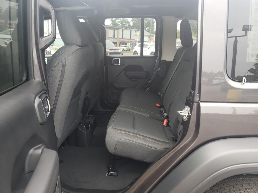 new 2025 Jeep Wrangler car, priced at $54,270