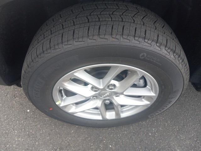 new 2025 Jeep Grand Cherokee L car, priced at $45,920