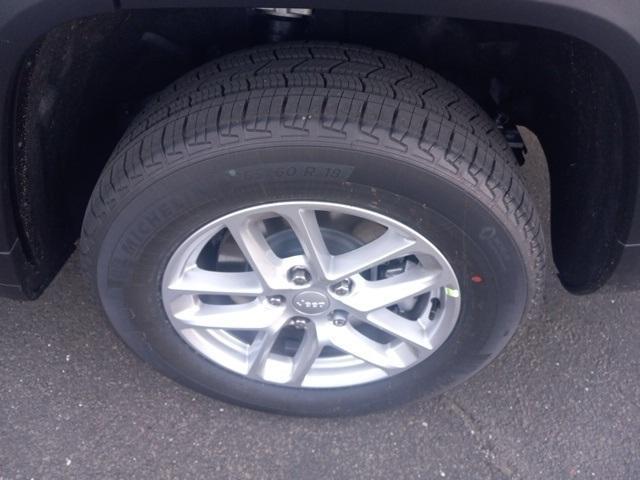 new 2025 Jeep Grand Cherokee L car, priced at $45,920