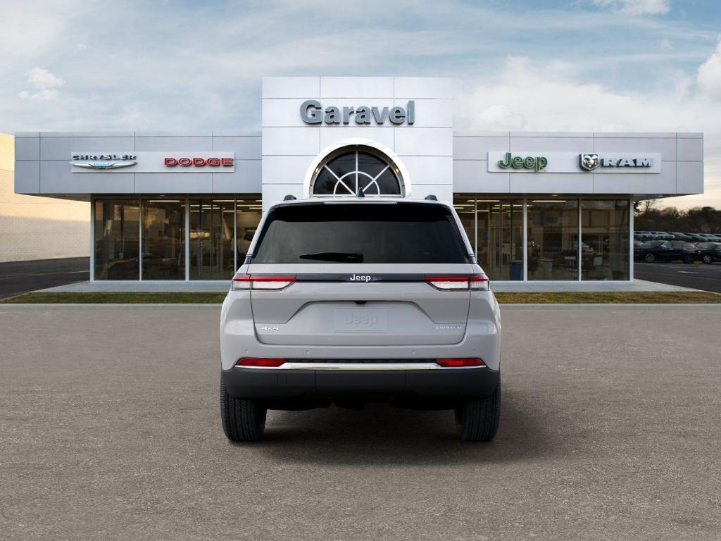 new 2026 Jeep Grand Cherokee car, priced at $48,985