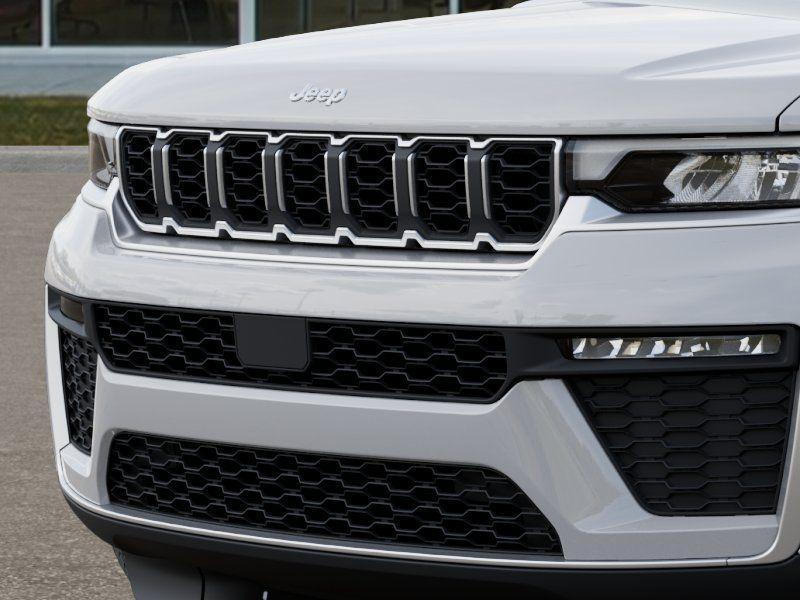 new 2026 Jeep Grand Cherokee car, priced at $48,985