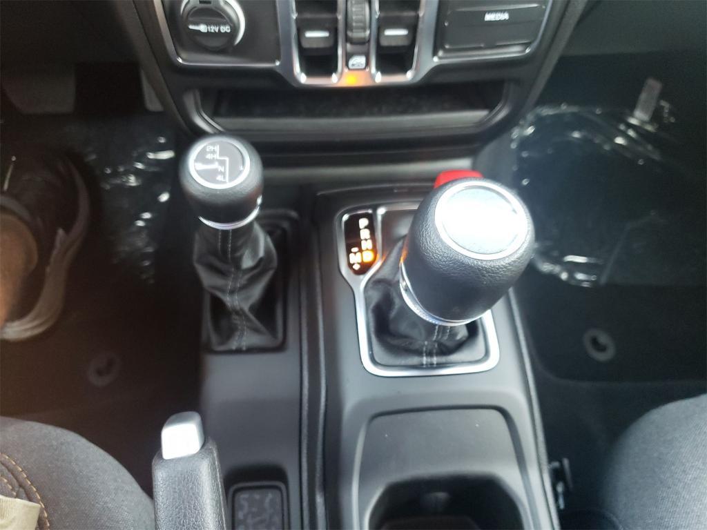 new 2025 Jeep Wrangler car, priced at $54,270