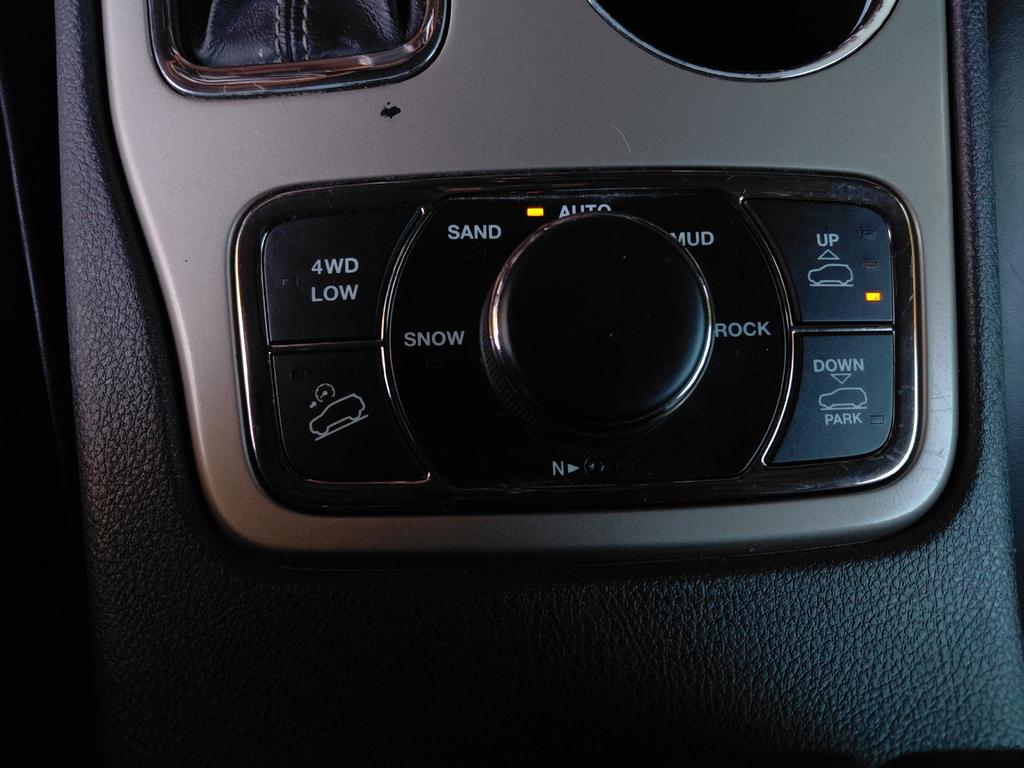 used 2016 Jeep Grand Cherokee car, priced at $18,000