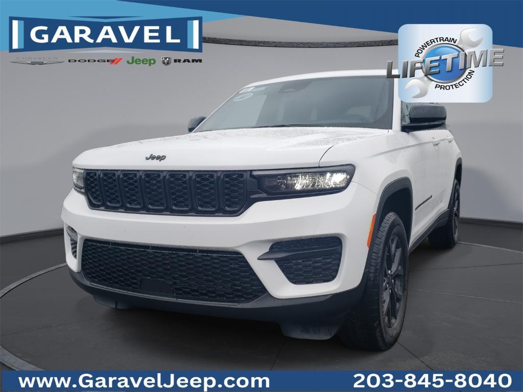 new 2025 Jeep Grand Cherokee car, priced at $46,135