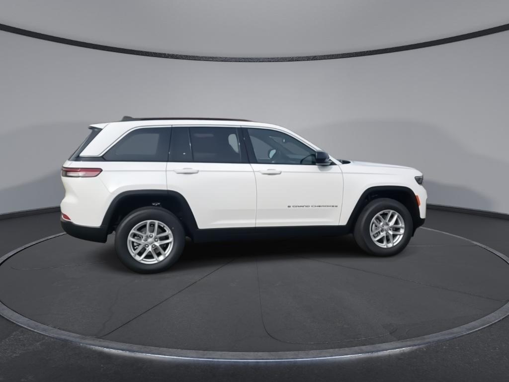 new 2025 Jeep Grand Cherokee car, priced at $43,575