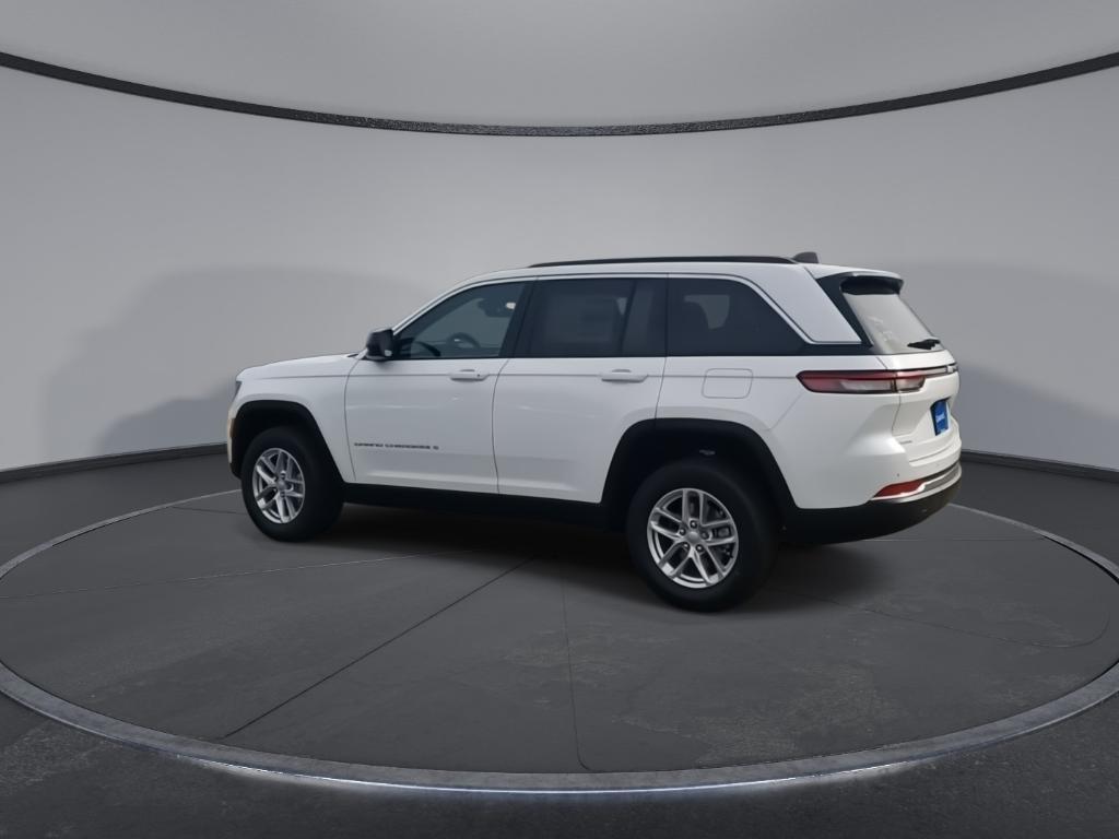 new 2025 Jeep Grand Cherokee car, priced at $43,575