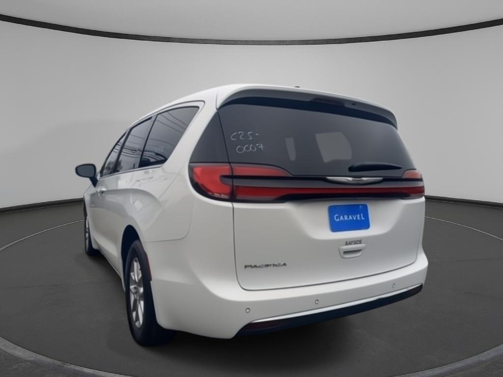 new 2025 Chrysler Pacifica car, priced at $43,499
