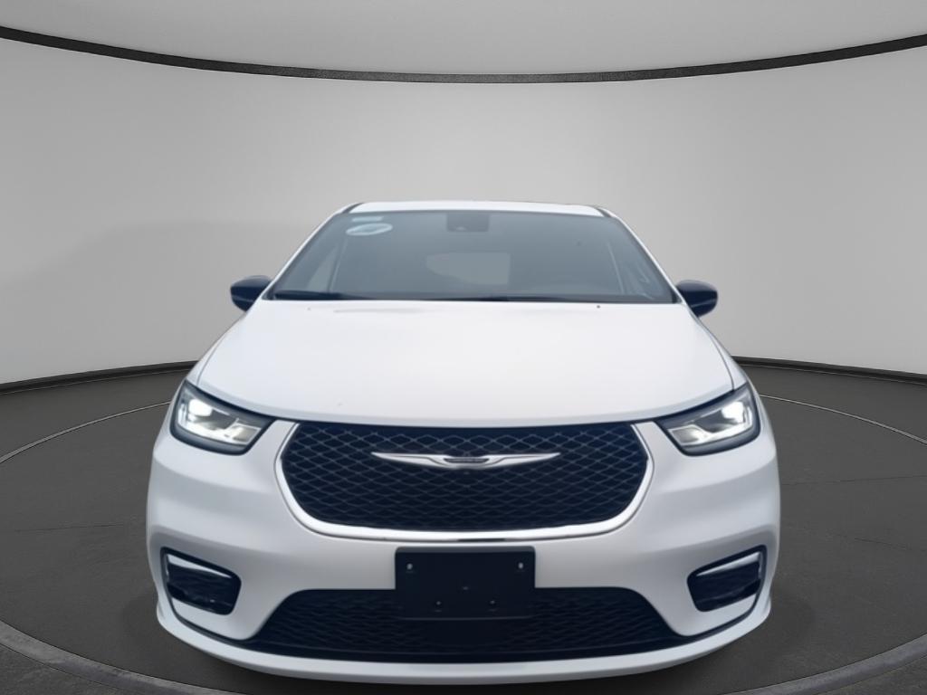 new 2025 Chrysler Pacifica car, priced at $43,499