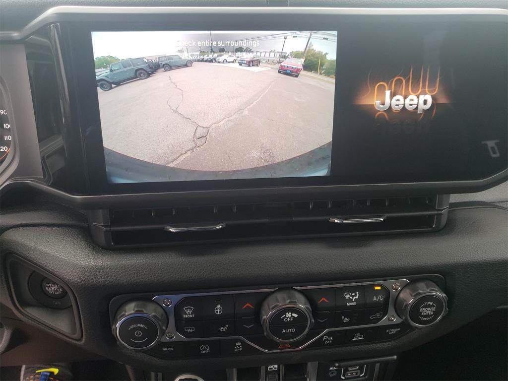 new 2025 Jeep Wrangler car, priced at $53,865