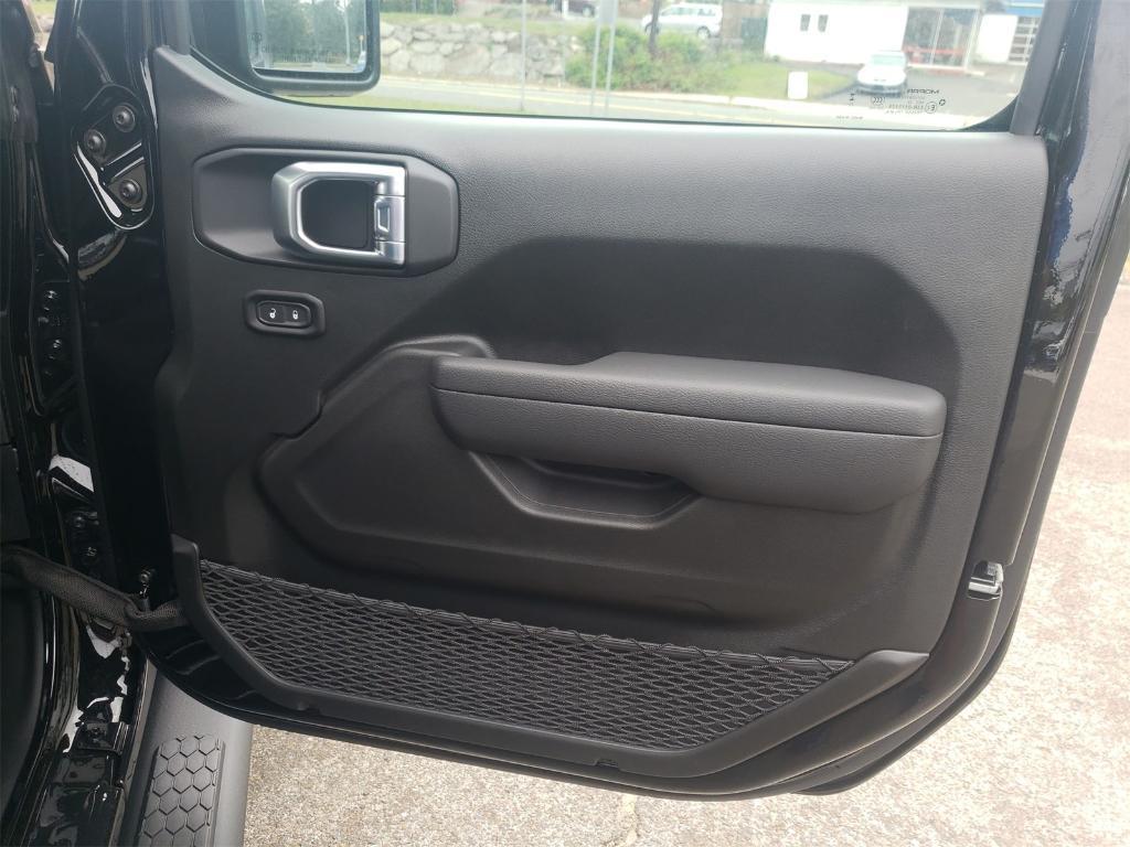 new 2025 Jeep Wrangler car, priced at $53,865