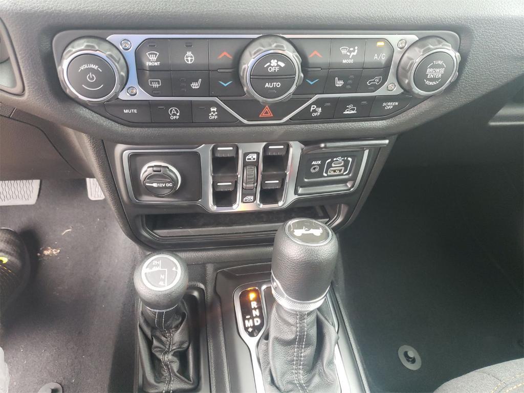 new 2025 Jeep Wrangler car, priced at $53,865