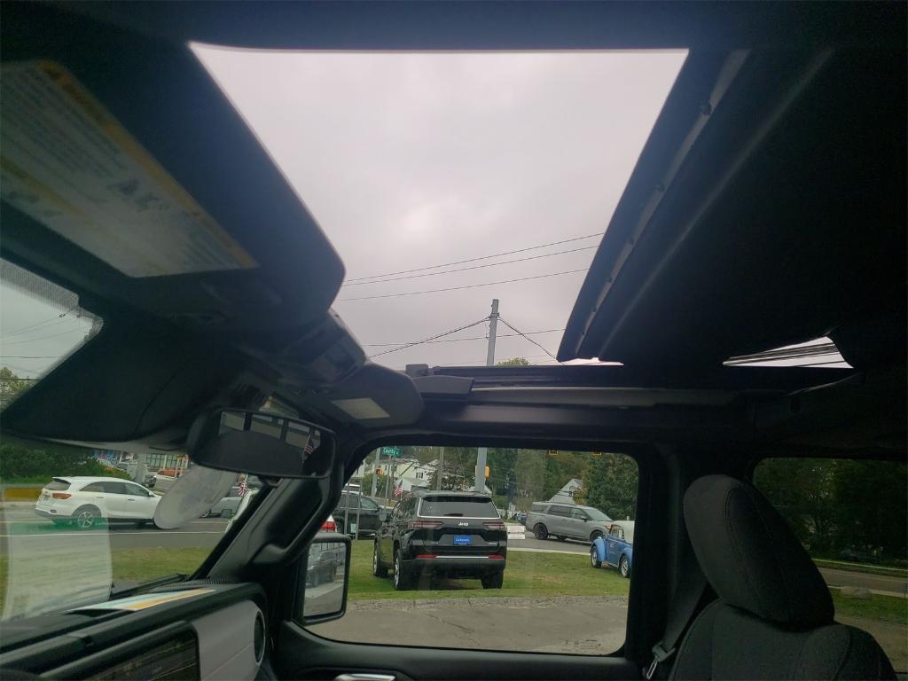 new 2025 Jeep Wrangler car, priced at $53,865