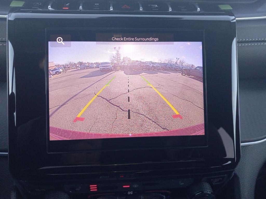 new 2025 Jeep Grand Cherokee car, priced at $47,330