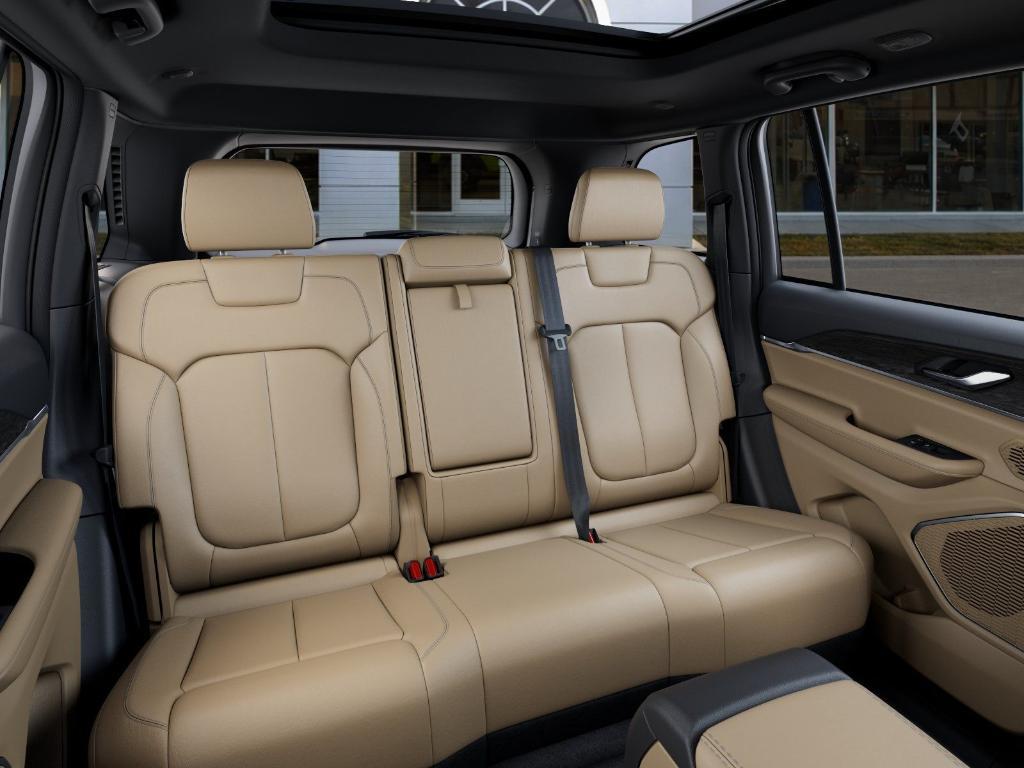 new 2026 Jeep Grand Cherokee car, priced at $49,985