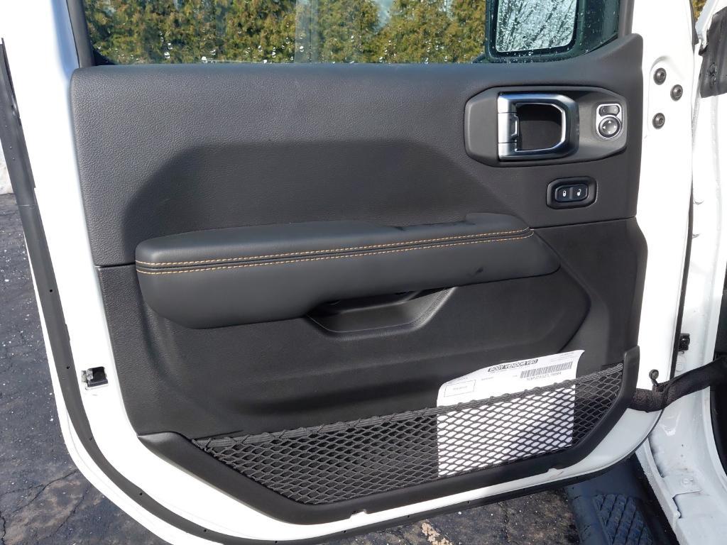 new 2026 Jeep Gladiator car, priced at $52,700