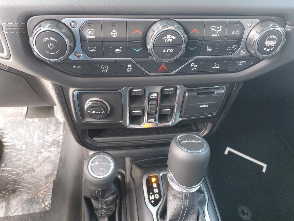 new 2026 Jeep Gladiator car, priced at $52,700