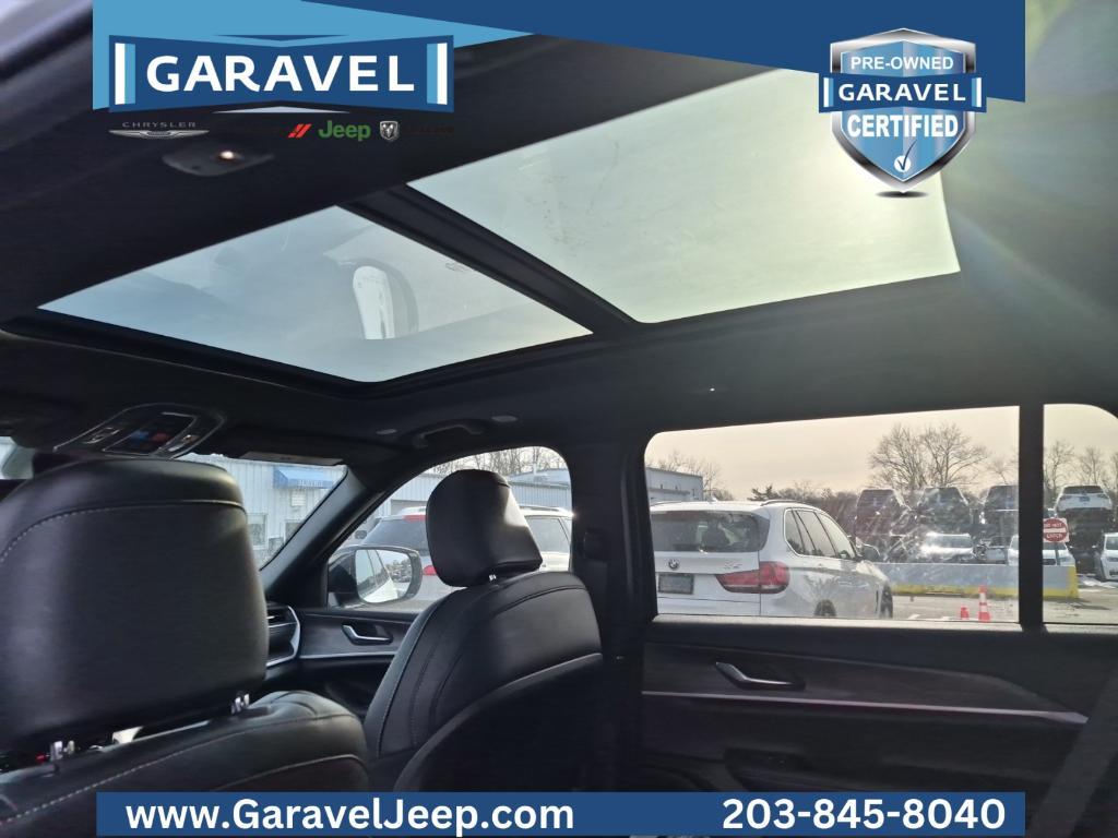 new 2025 Jeep Grand Cherokee L car, priced at $43,000