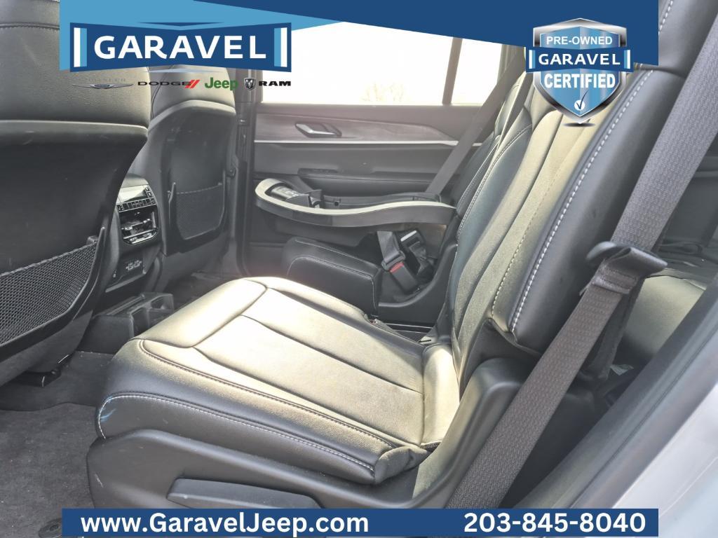 new 2025 Jeep Grand Cherokee L car, priced at $43,000