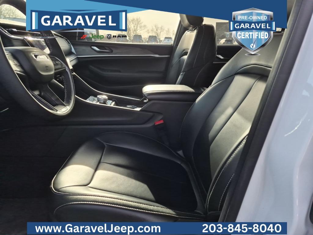 new 2025 Jeep Grand Cherokee L car, priced at $43,000