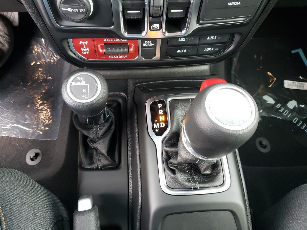 new 2025 Jeep Wrangler car, priced at $55,075