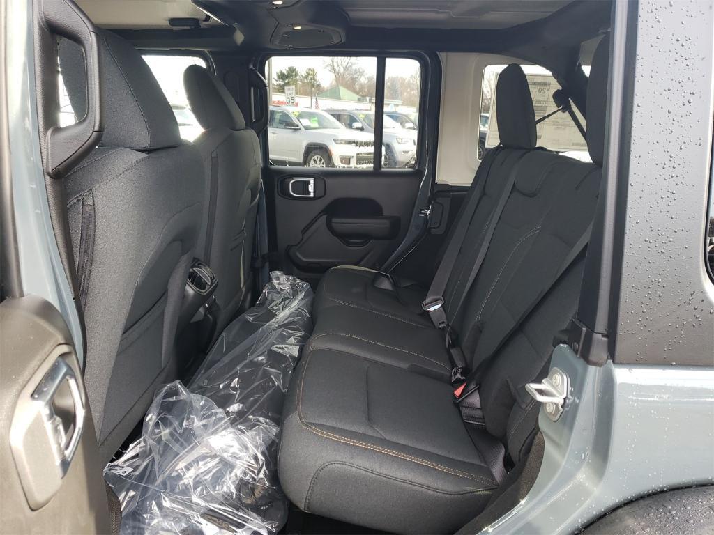 new 2025 Jeep Wrangler car, priced at $55,075