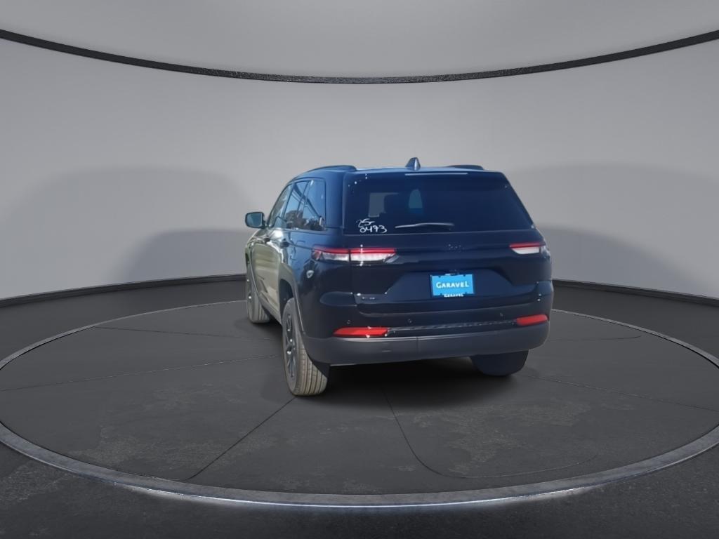 new 2025 Jeep Grand Cherokee car, priced at $46,730