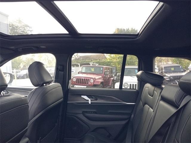 new 2025 Jeep Grand Cherokee car, priced at $53,235