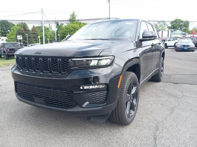 new 2025 Jeep Grand Cherokee car, priced at $53,235