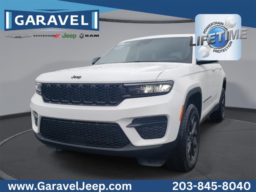 new 2025 Jeep Grand Cherokee car, priced at $46,135