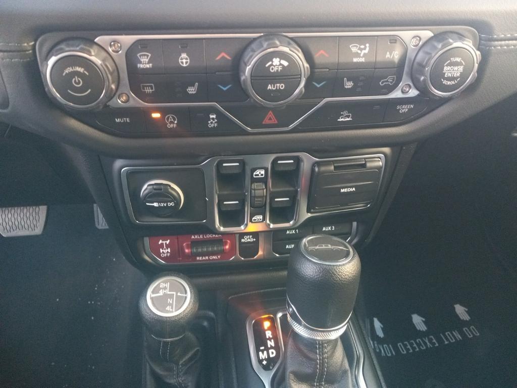 new 2026 Jeep Gladiator car, priced at $57,275