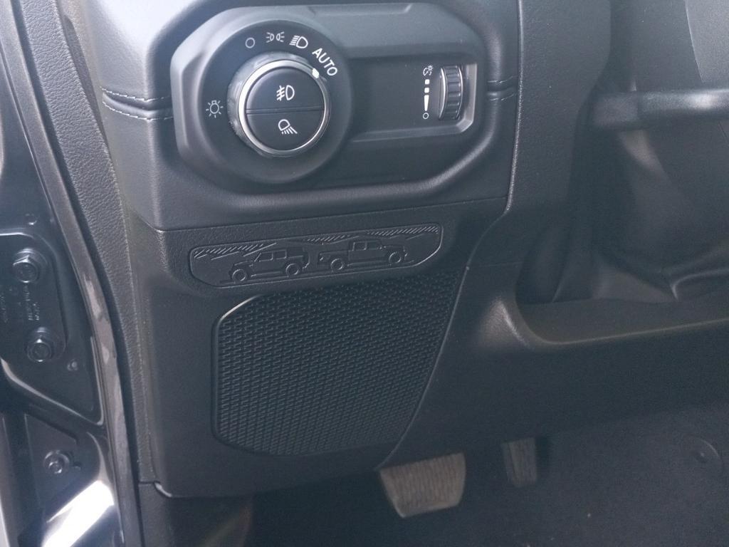 new 2026 Jeep Gladiator car, priced at $57,275