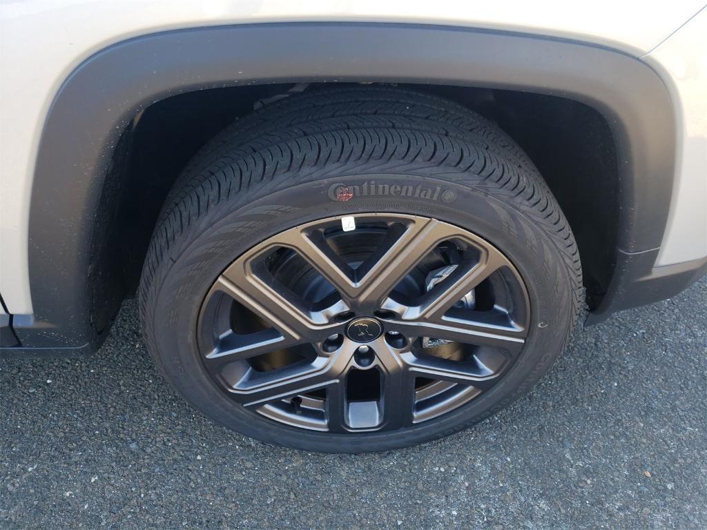 new 2026 Jeep Compass car, priced at $40,395