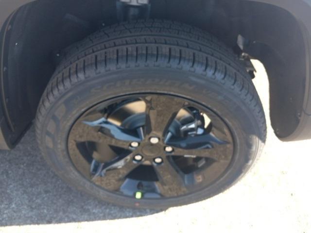 new 2025 Jeep Grand Cherokee L car, priced at $54,990