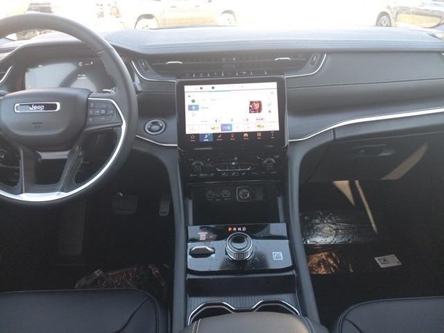 new 2025 Jeep Grand Cherokee L car, priced at $54,990