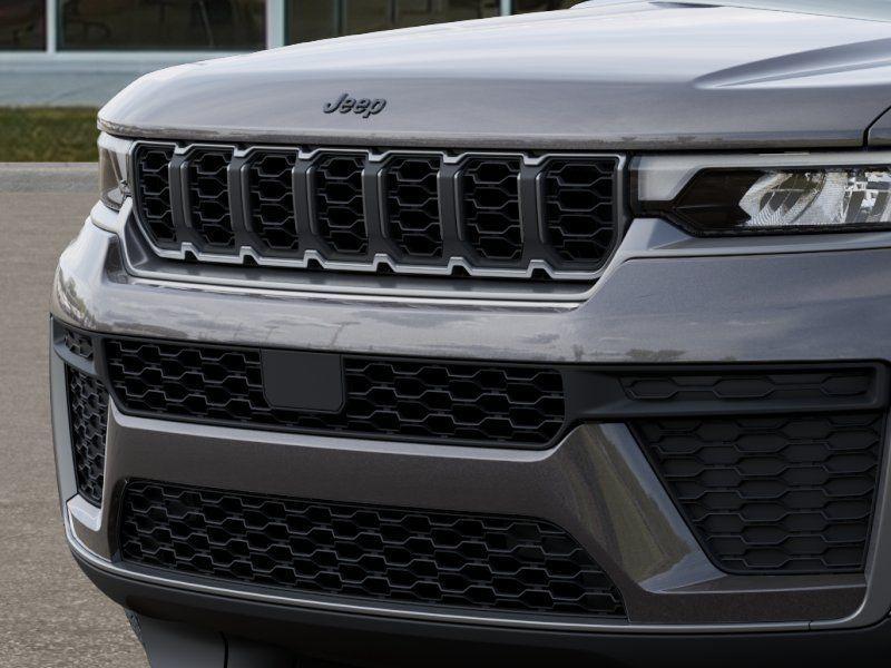 new 2026 Jeep Grand Cherokee car, priced at $49,975