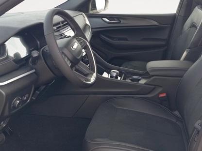 new 2025 Jeep Grand Cherokee car