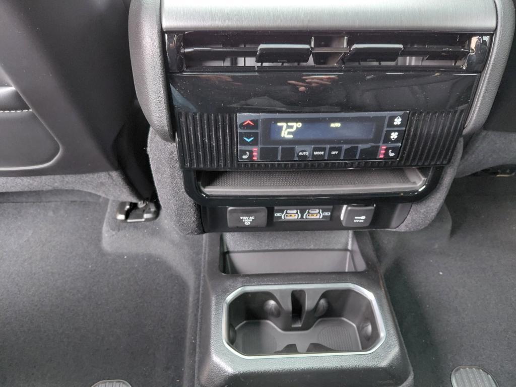 new 2026 Jeep Grand Wagoneer car, priced at $78,625