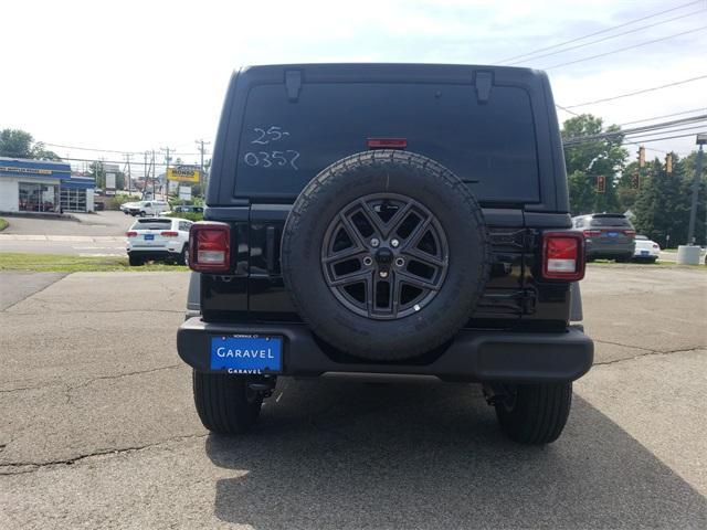 new 2025 Jeep Wrangler car, priced at $52,070