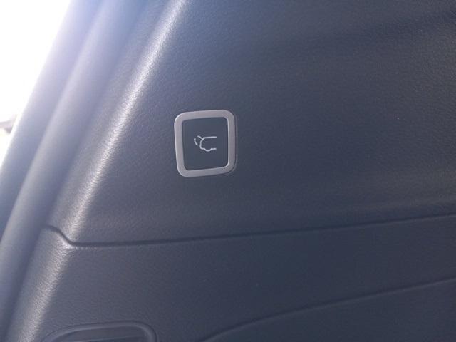 new 2026 Chrysler Pacifica car, priced at $45,640