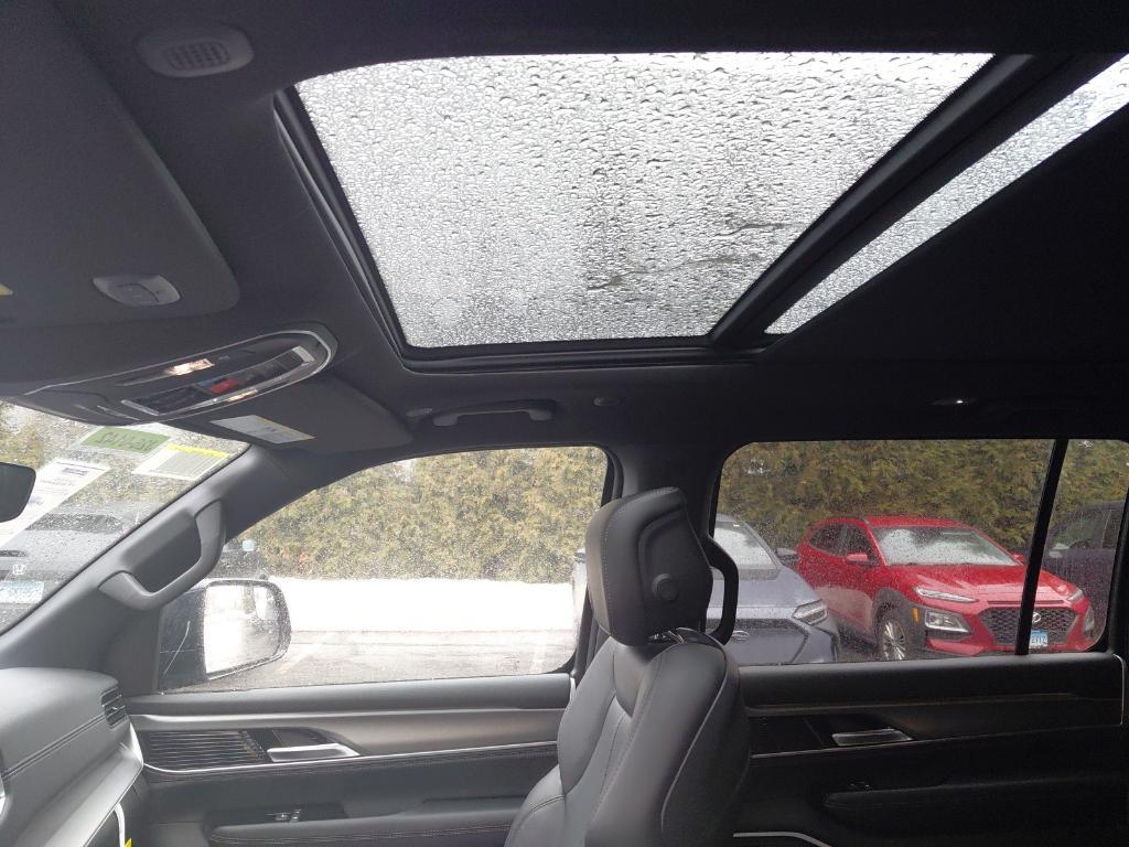 new 2026 Jeep Grand Wagoneer car, priced at $73,185