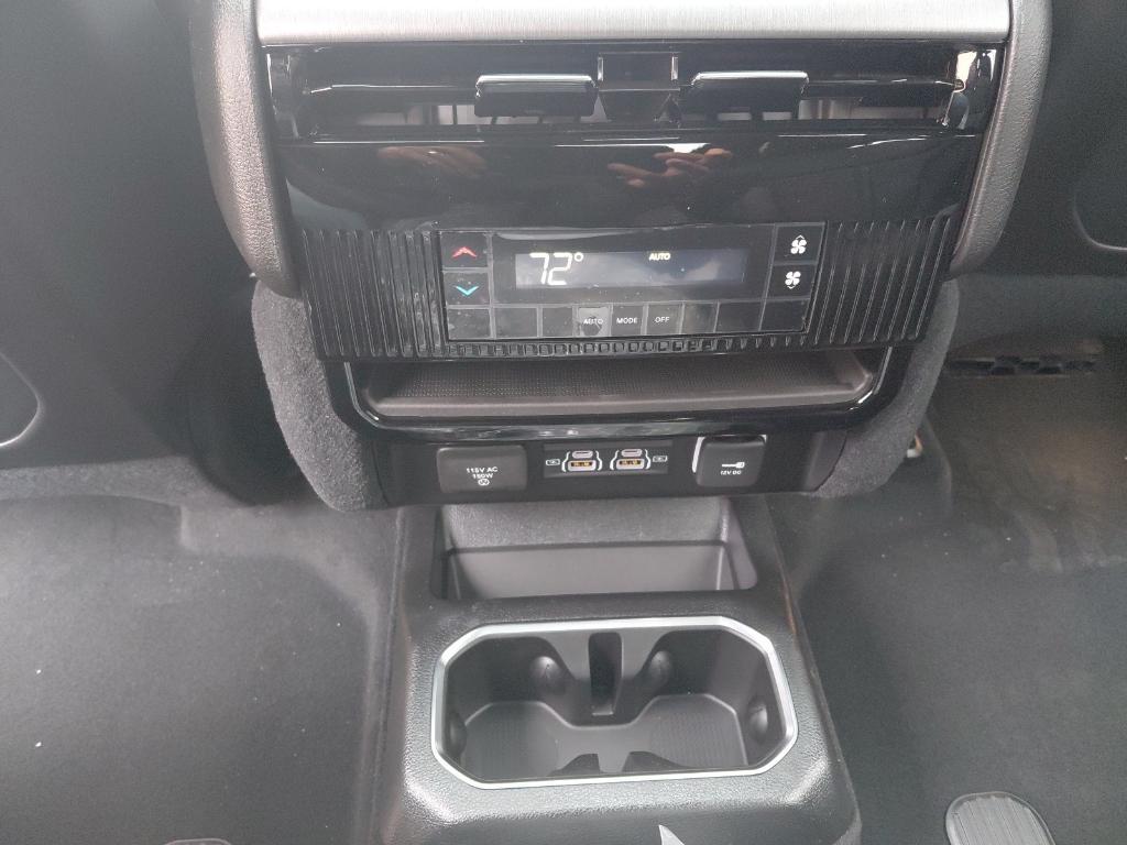 new 2026 Jeep Grand Wagoneer car, priced at $73,185