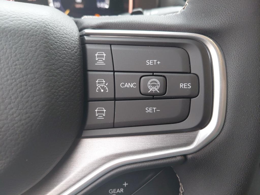 new 2026 Jeep Grand Wagoneer car, priced at $73,185