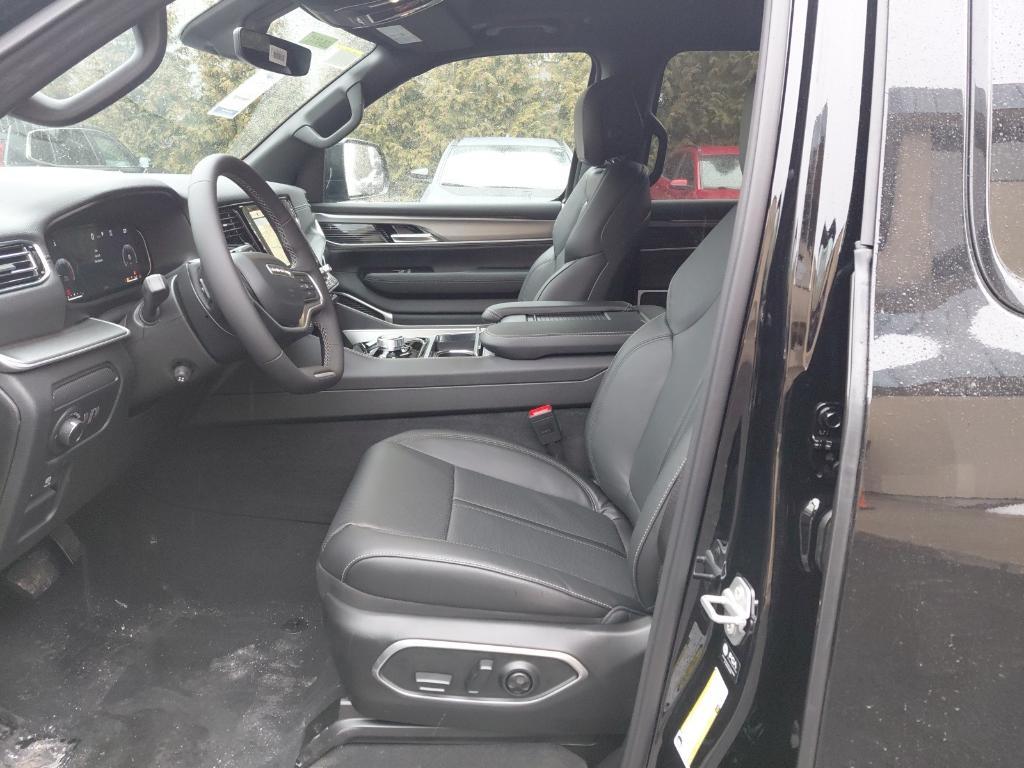 new 2026 Jeep Grand Wagoneer car, priced at $73,185